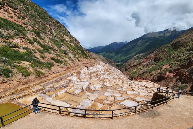 Tour in the Sacred Valley of the Incas with Transfer to Ollantaytambo - Price and value: what you pay, what you bring extra