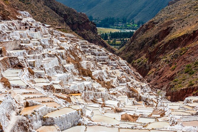 Tour Sacred Valley with Maras and Moray - Stop 3: Salinas de Maras Salt Wells, 3,000 Plus Chances to Watch the Color