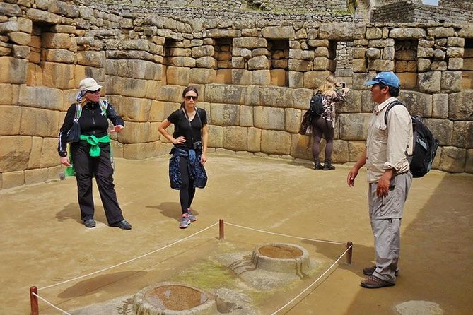 Tour to Machu Picchu 2D-1N by 360 ° Panoramic train INCA RAIL From Your hotel in Cusco. - Cusco pickup at 9:00, and how the pace stays under control