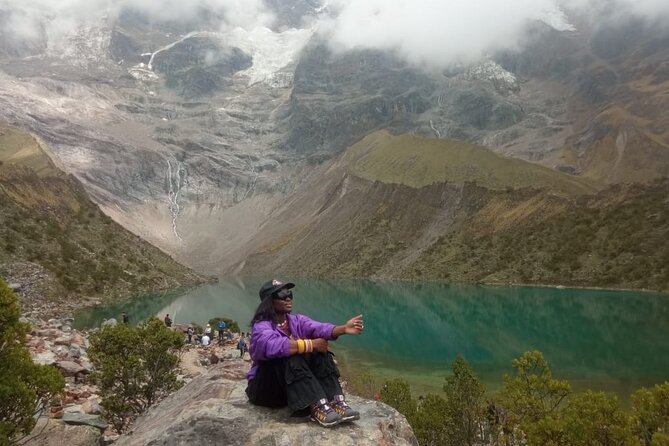 Tour to the HUMANTAY LAGOON from CUSCO - What to expect from a small group up to 18 people