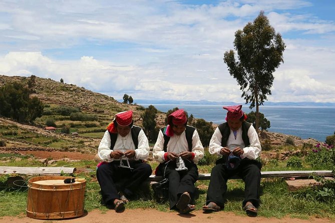 Tour Uros, Amantani, and Taquile Islands in 2 Days with Homestay - Taquile Island: Textiles, cooperative shops, and hat color codes
