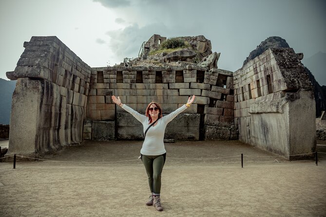 Tourist Program: Lima, Ica and Cusco in 6 days / 5 nights. - Day 4 Sacred Valley: Pisac market, Ollantaytambo, and Chinchero textiles
