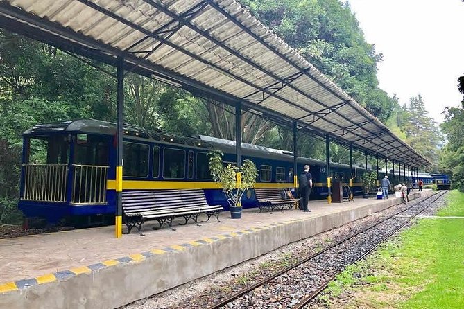 Transfer Cusco Airport to your Hotel in Cusco - Leaving Cusco: the return transfer also takes the stress out