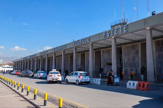 Transfer from Cusco Airport to Sacred Valley hotels - Private Means Your Group Moves on Your Time