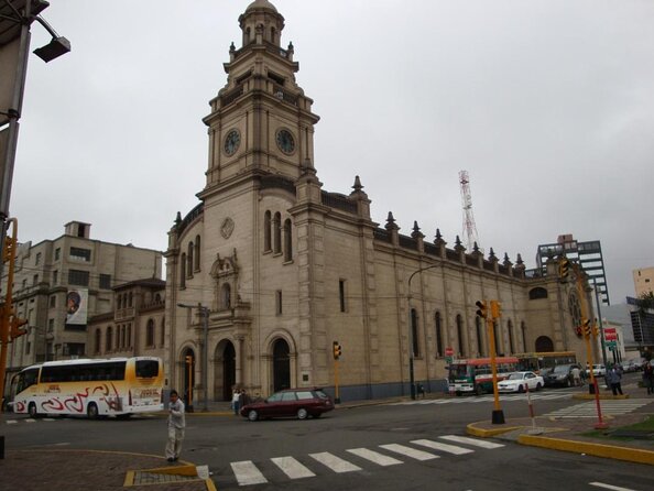 Transfer from the Airport to Hotel/Airbnb Miraflores/San Isidro/Barranco - Step-By-Step Meeting Points at Jorge Chávez Airport