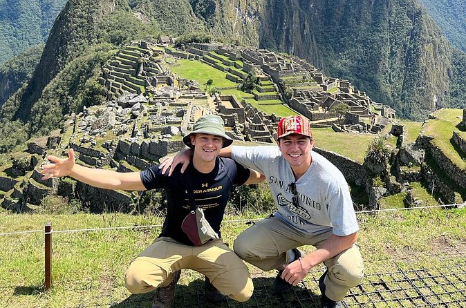 Trek Inca Trail Machu Picchu 2 days - Guides and group size: why max 10 matters on the Inca Trail
