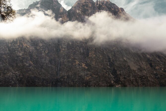 Trekking to Laguna 69 - The descent to the vehicle: 7 km down that still counts