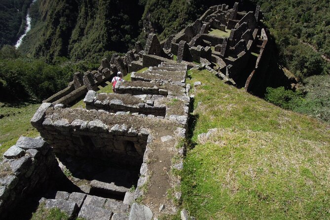 Two Day Short Inca Trail to Machu Picchu - Aguas Calientes: private ensuite hotel night plus hot springs time
