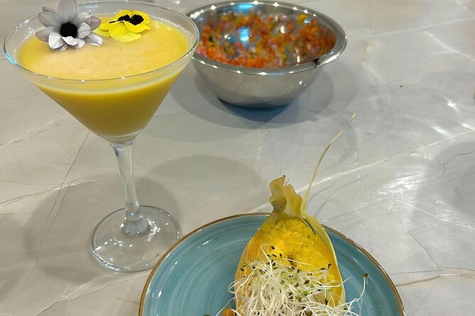 Vegan Peruvian Cooking Class Cocktails and Local Market in Cusco - Cocktails and Pisco: Mixing Two Drinks the Peruvian Way