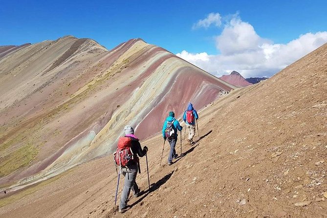 Vinicunca Rainbow Mountain in one day, private with Peru Vip - Horses, and the park ticket question that can catch you off guard