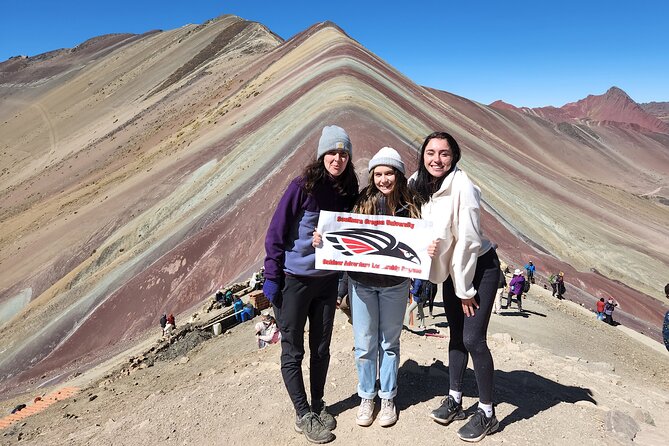 Vinincunca Rainbow Mountain Tour and optional visit to Red Valley. - What to pack for a 4:00 am start and high-altitude cold
