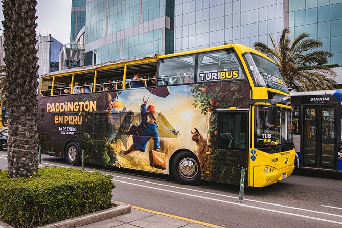 Water Magic Circuit Lima Night Tour by Panoramic Bus - The guided walk: why it improves the experience